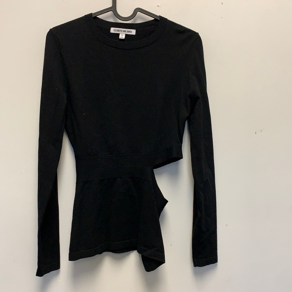 Elizabeth & James side cut out top